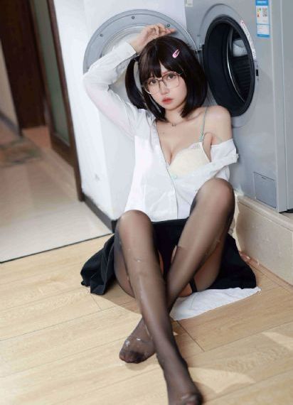 人妻图区综合在线_BD英语电影在线看