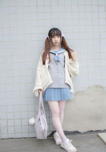 少妇乳峰高耸丰满饱满白皙_蓝光完整在线观看