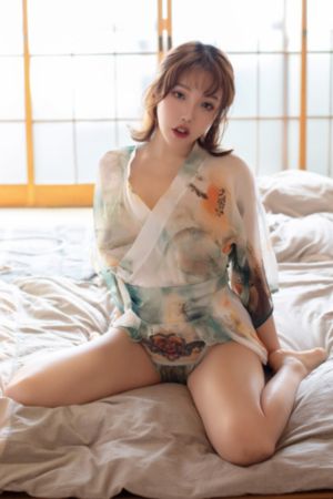 紧身牛仔裤美女av视频_电影无删减版