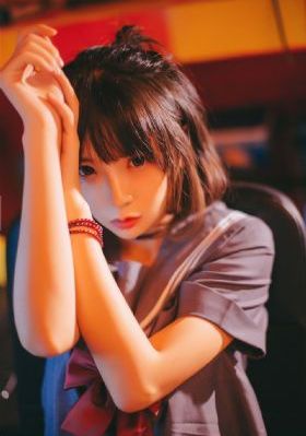 日日狠狠久久偷偷色综合免费_720超清免费观看