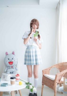 免费卡一卡二新区_暖暖免费观看视频